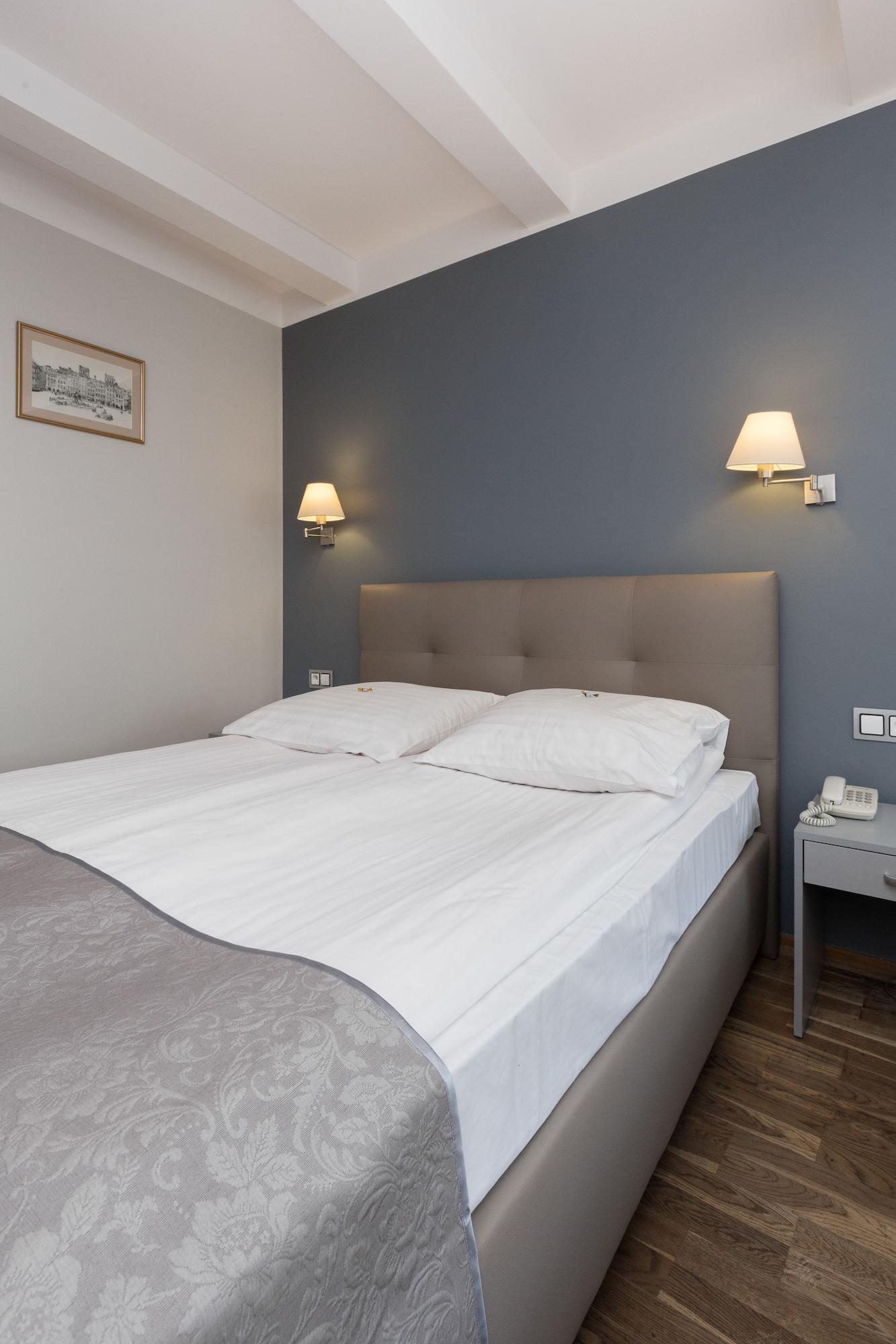 Hotel Floryan Old Town Krakow Bagian luar foto