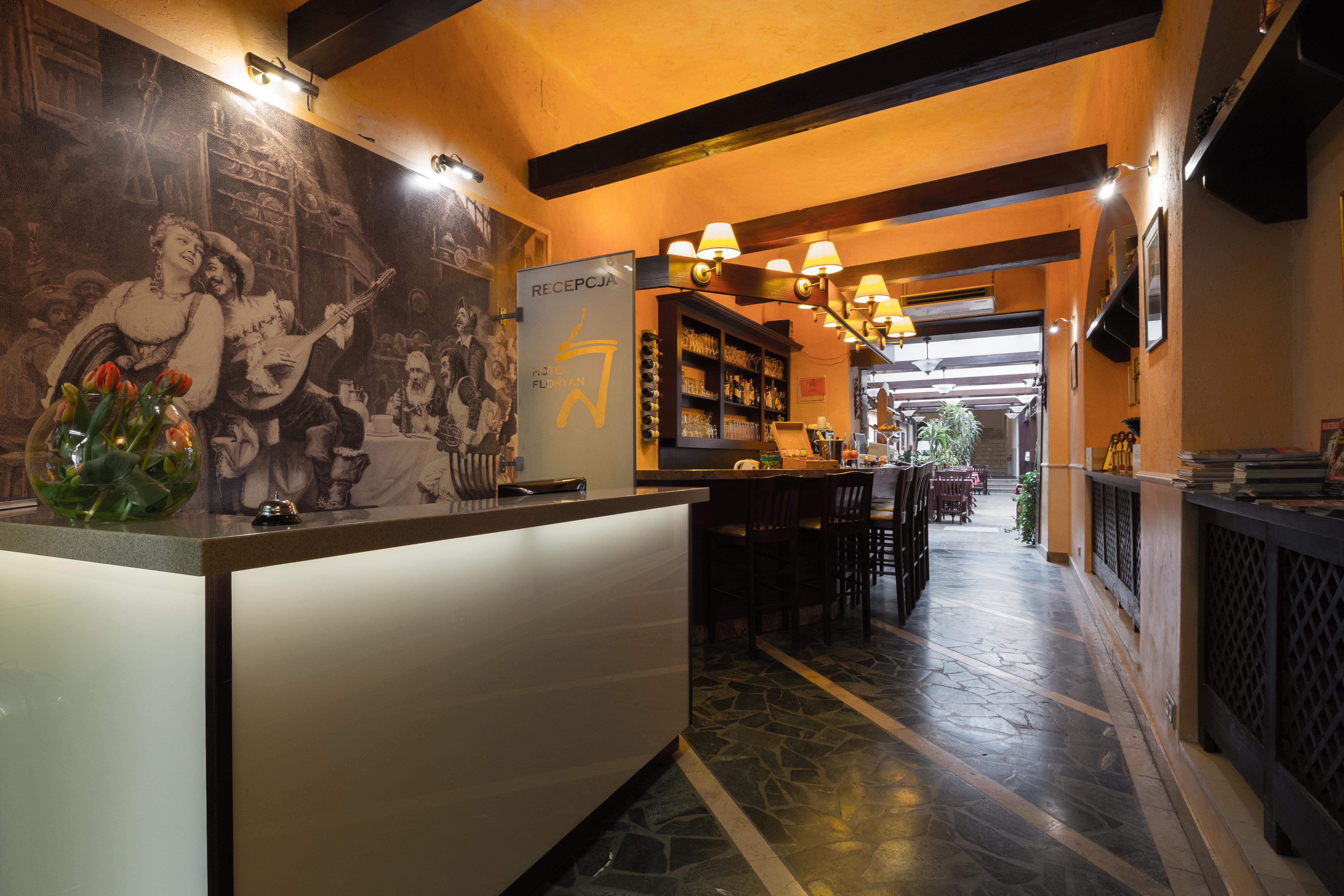 Hotel Floryan Old Town Krakow Bagian luar foto